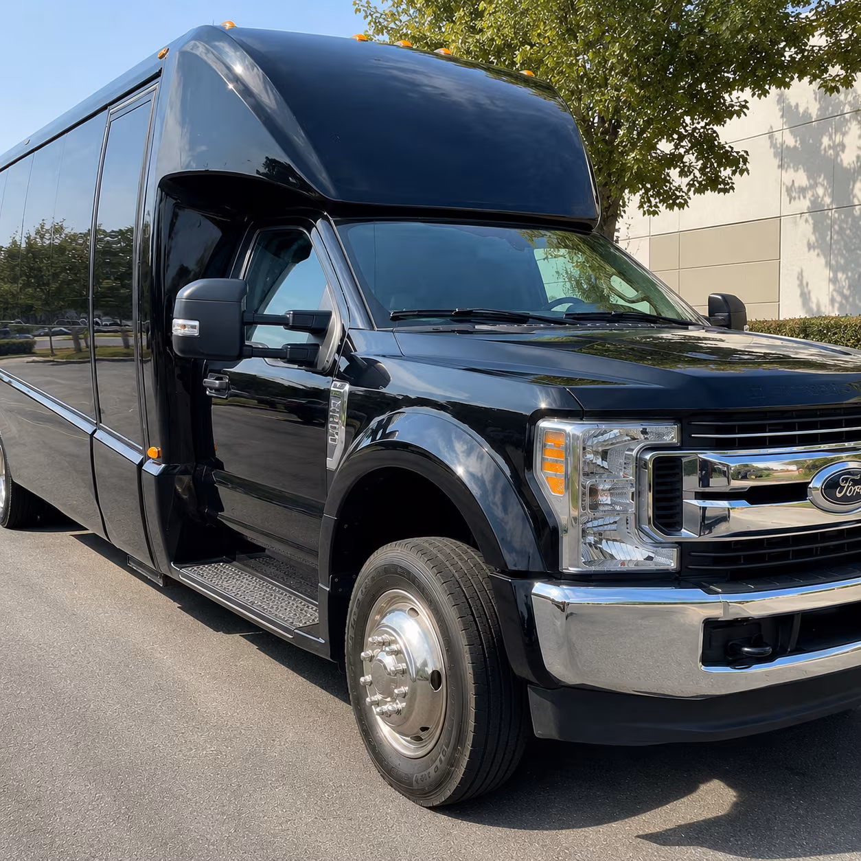 charter buses for large norfolk prom groups and school shuttles