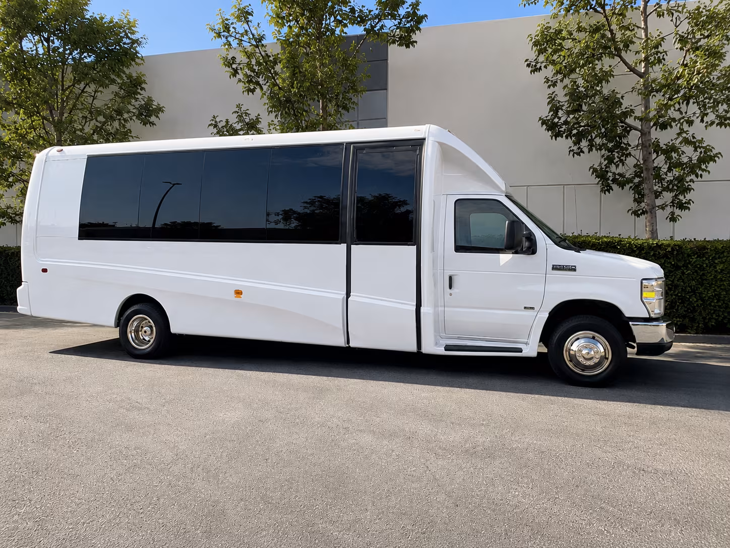 corporate bus rentals for naval station norfolk and defense contractor groups