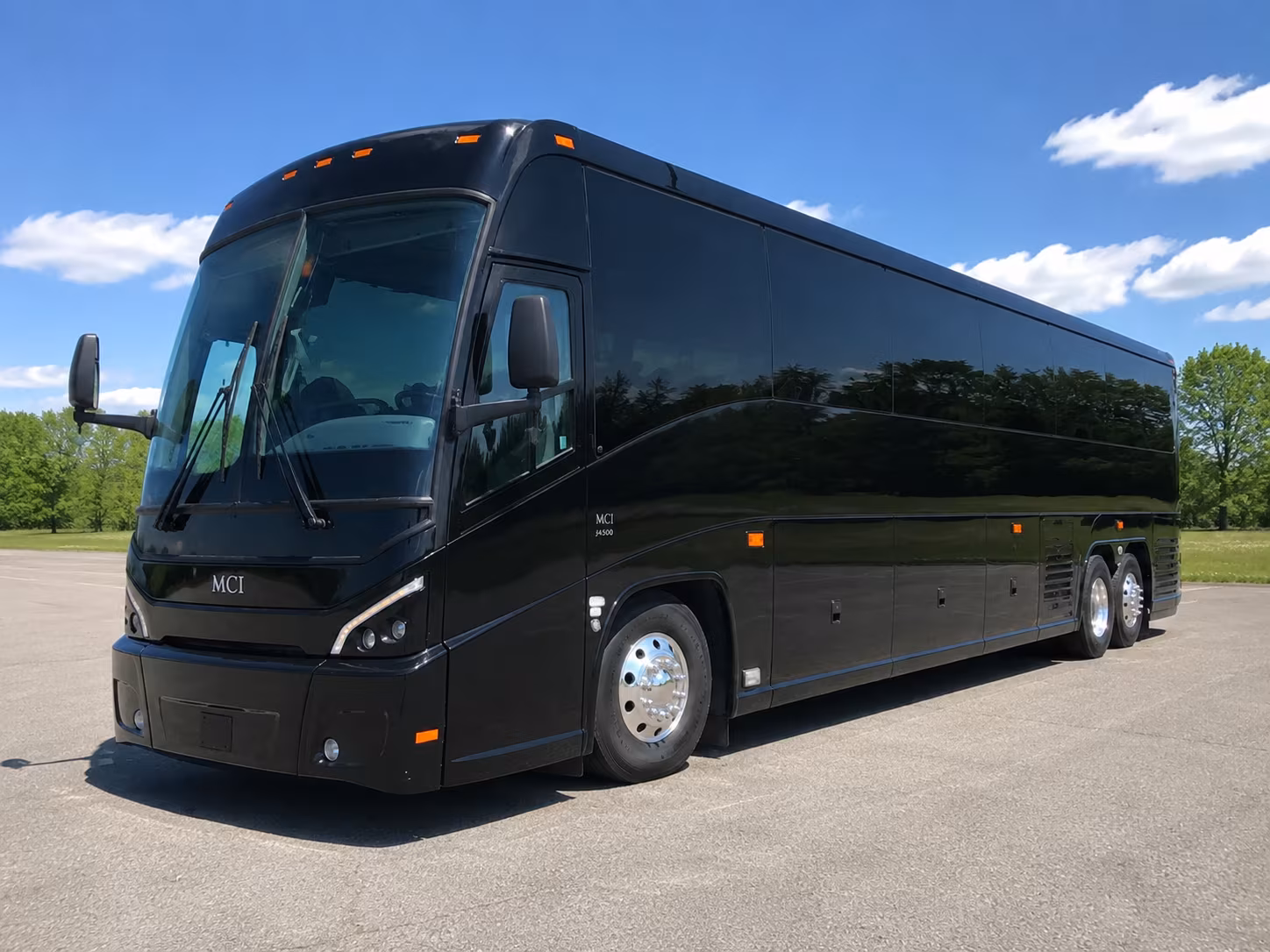 military shuttle buses for joint expeditionary base little creek fort story