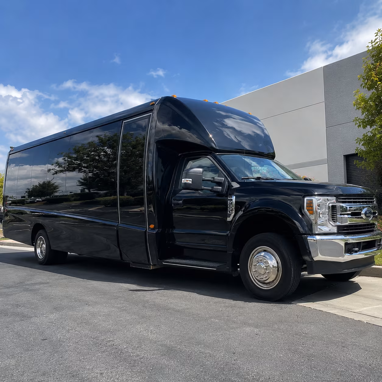 minibus rentals for smaller norfolk prom groups
