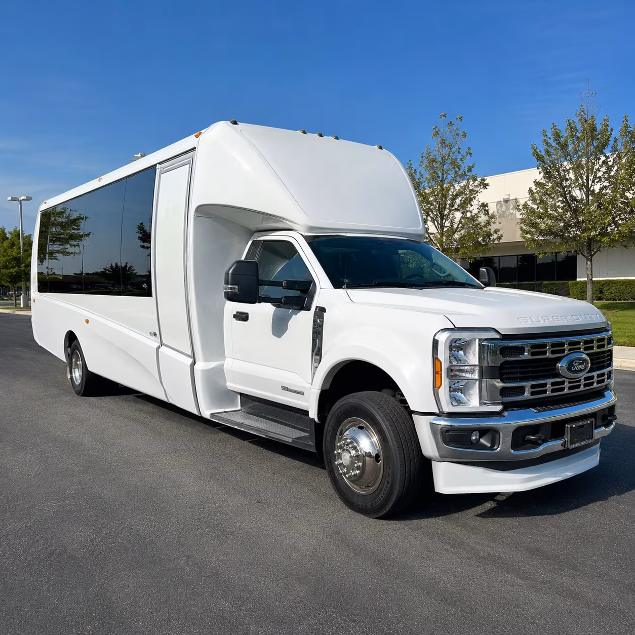 Norfolk Wine Tour & Brewery Transportation