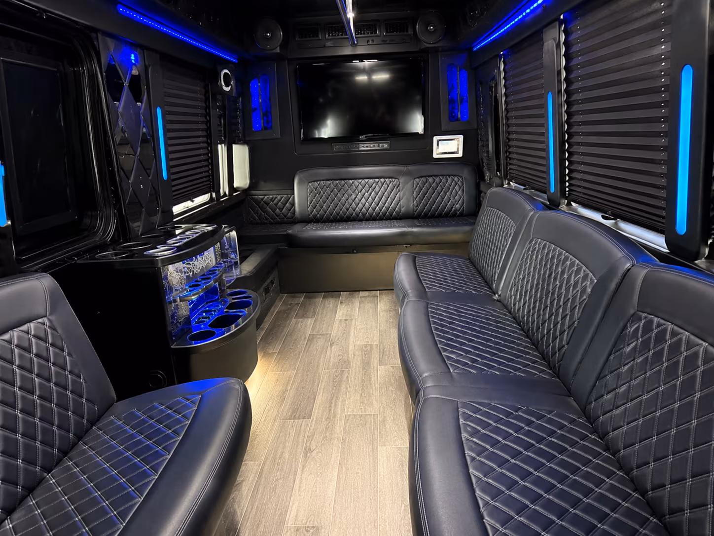 party buses and charter buses to norfolk admirals hockey at scope arena